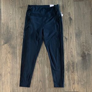 Women’s Victorias Secret Black Leggings